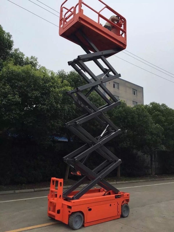 如何減輕小型升降平臺(tái)的晃動(dòng)？